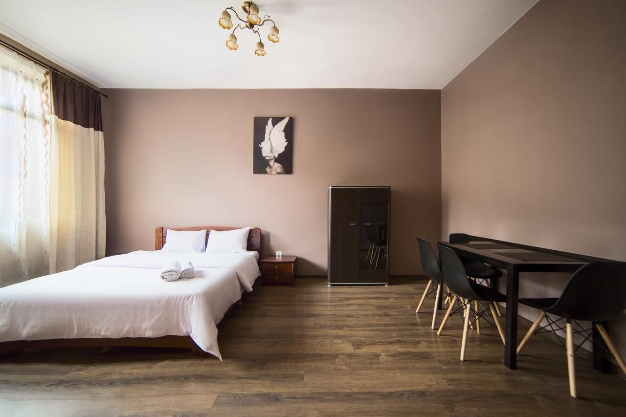 Отель Aparthotel Na Mytniy Львов-18