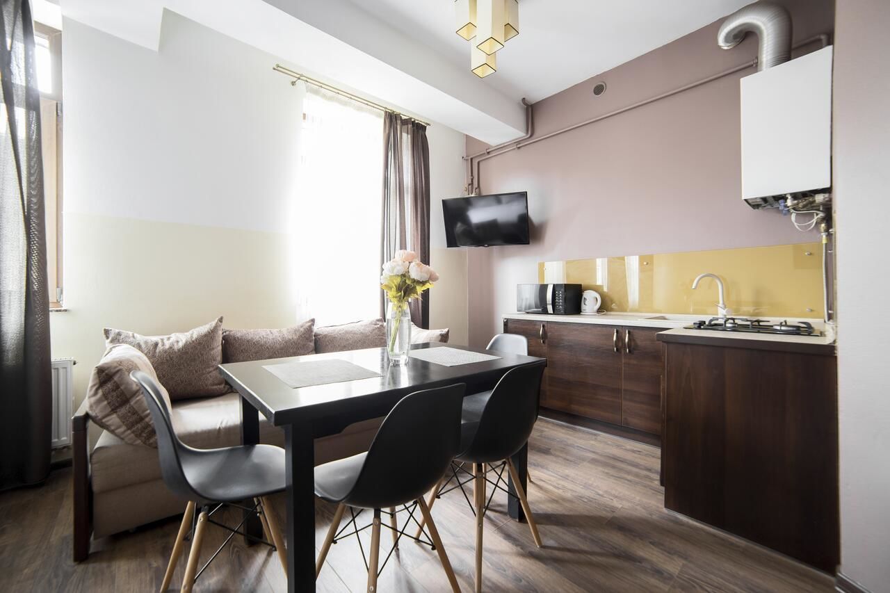 Отель Aparthotel Na Mytniy Львов-47