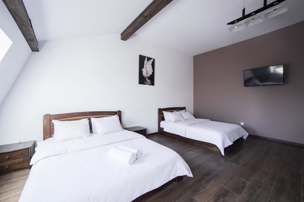 Отель Aparthotel Na Mytniy Львов-8