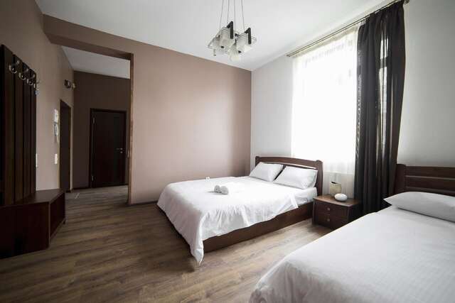 Отель Aparthotel Na Mytniy Львов-33