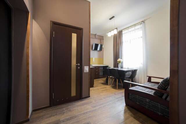 Отель Aparthotel Na Mytniy Львов-36