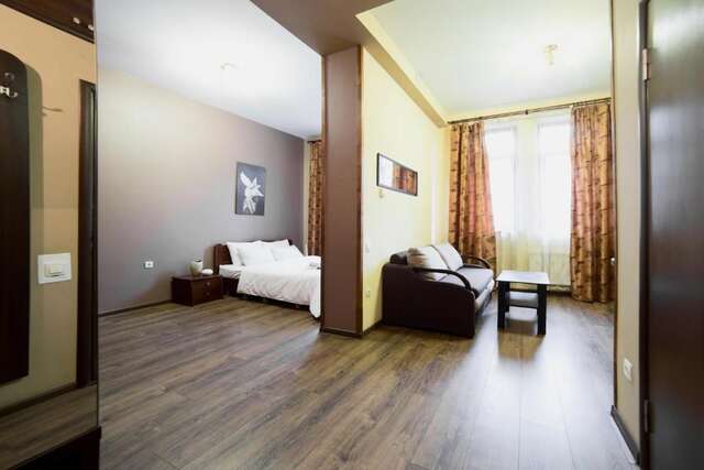 Отель Aparthotel Na Mytniy Львов-51